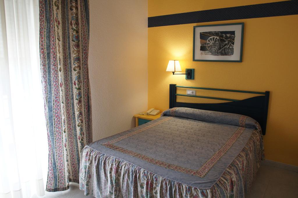Hotel Las Dunas Noja Room photo